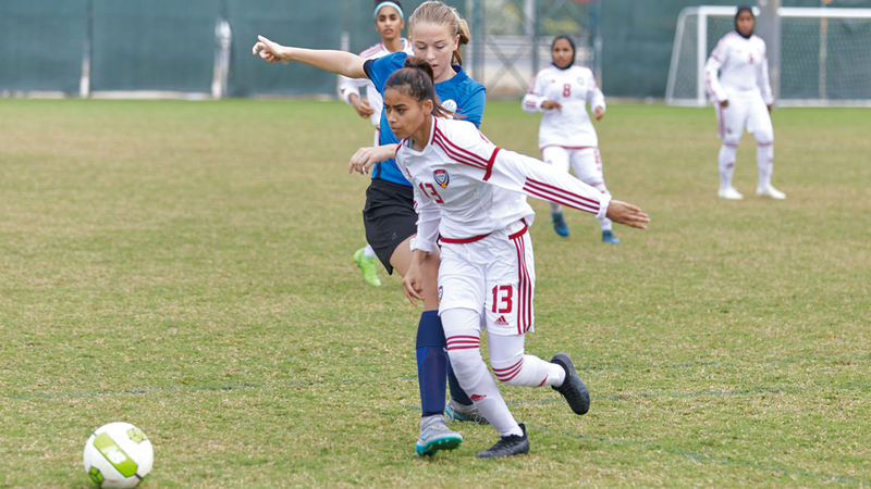 منتخب الفتيات يتصدّر بطولة أكاديميات كرة القدم